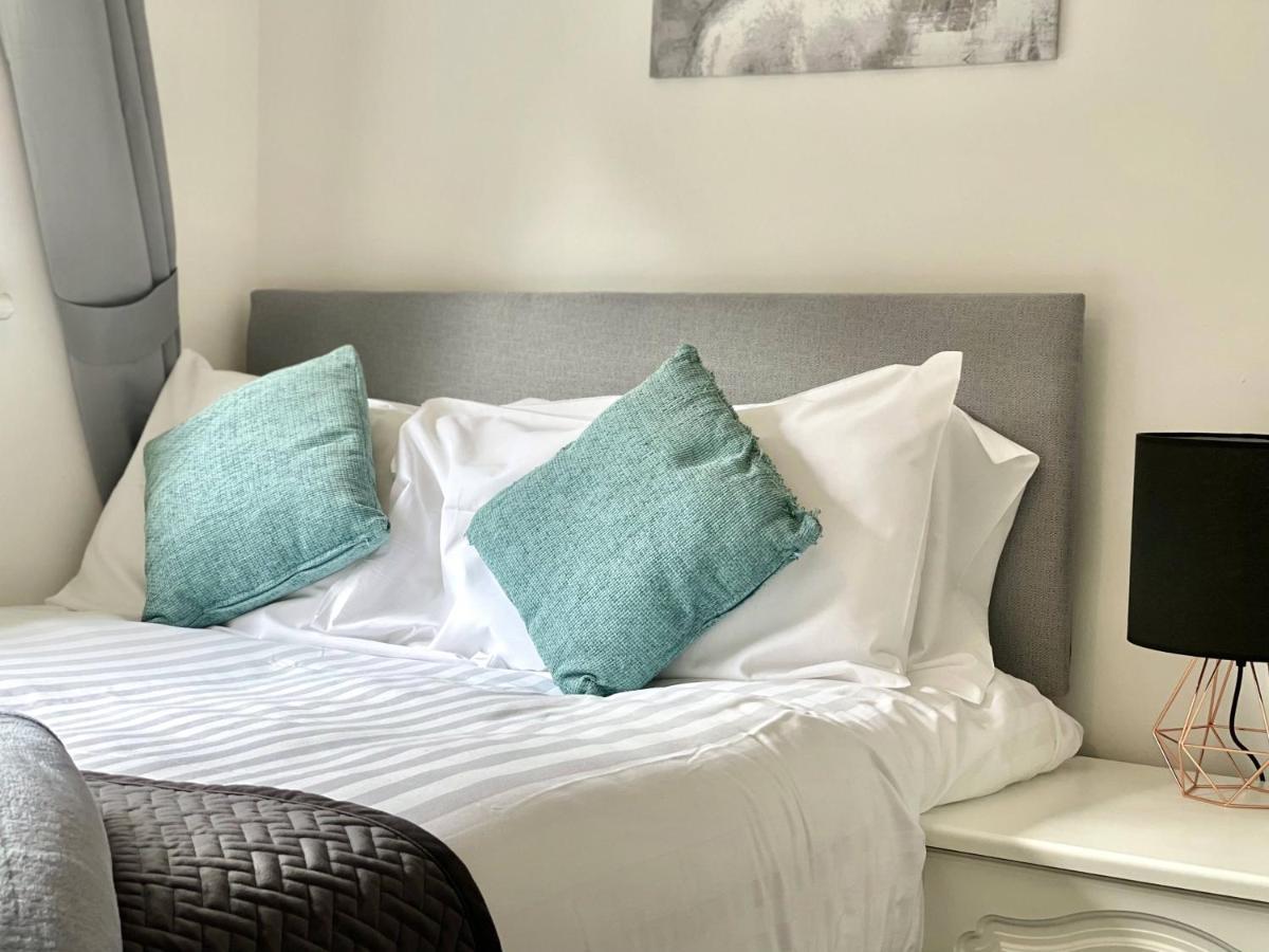 Central Hamilton House Bagian luar foto