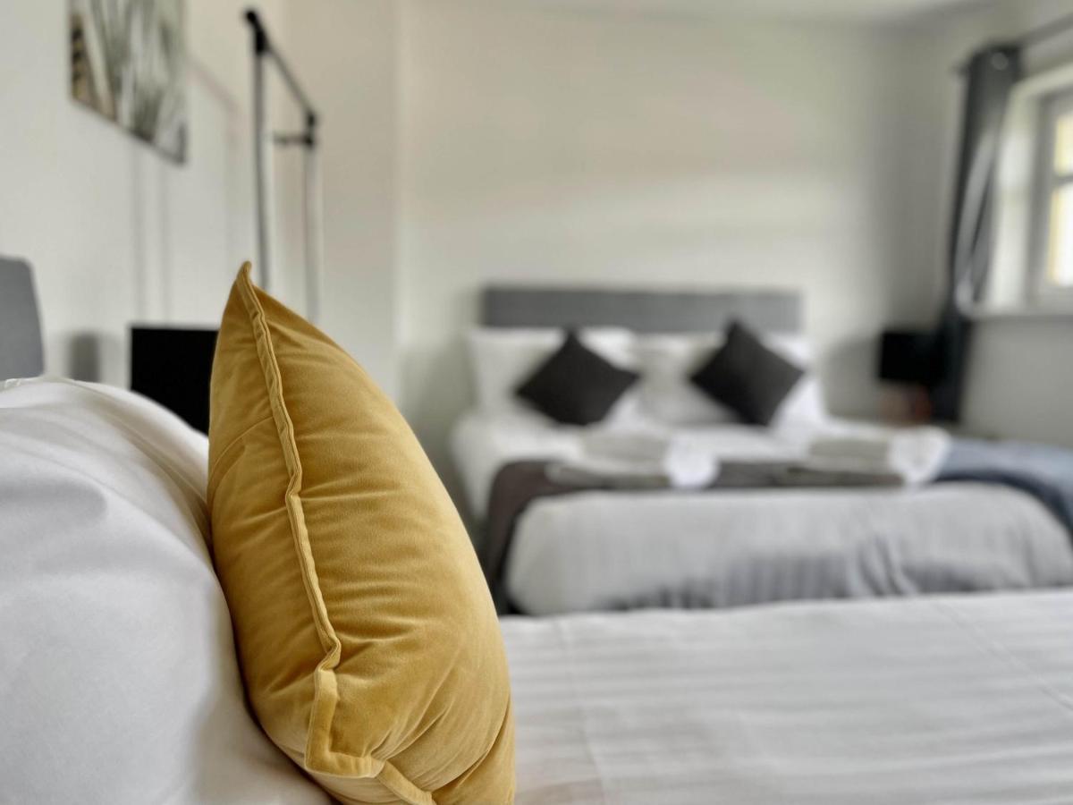 Central Hamilton House Bagian luar foto
