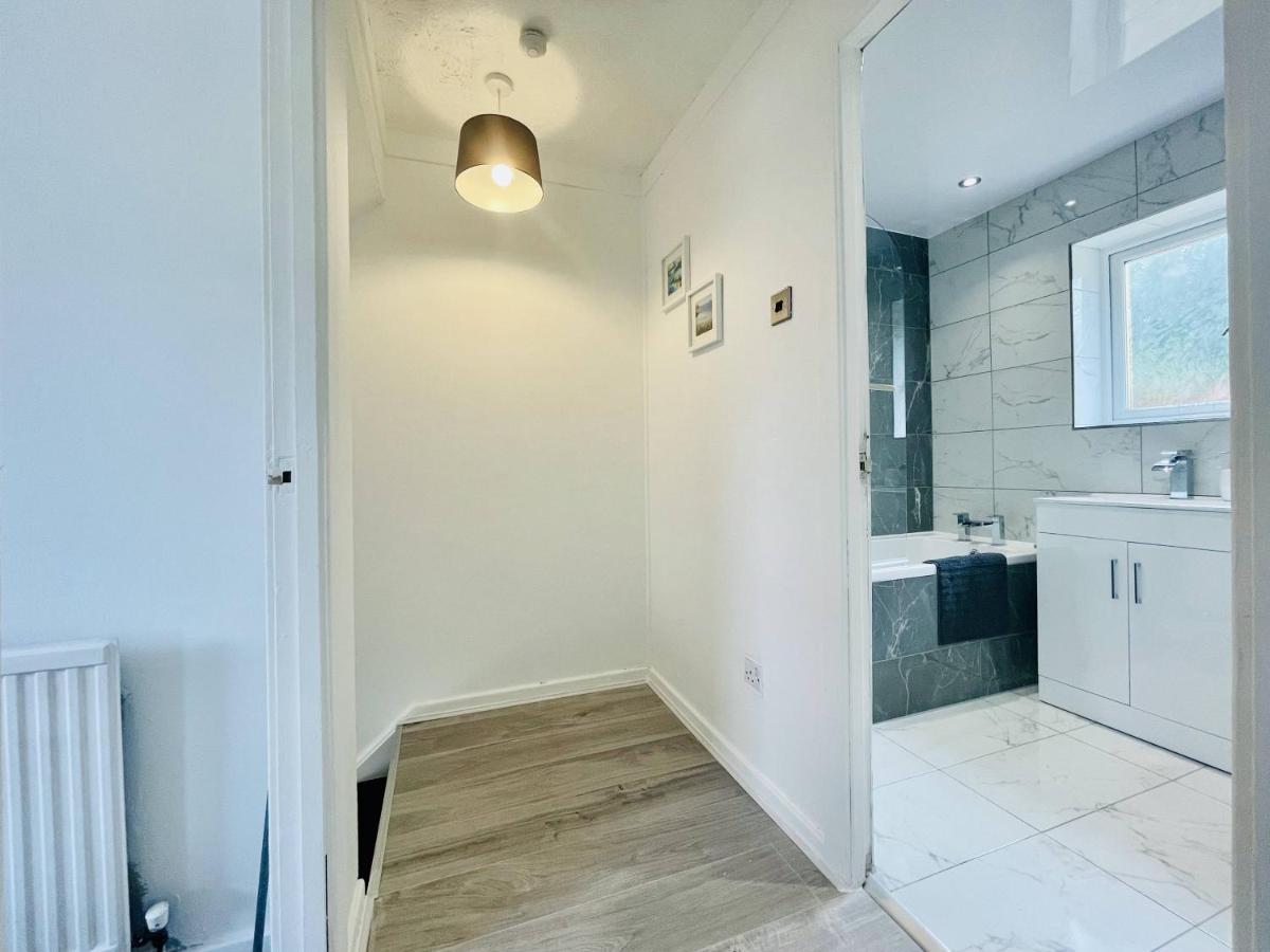 Central Hamilton House Bagian luar foto
