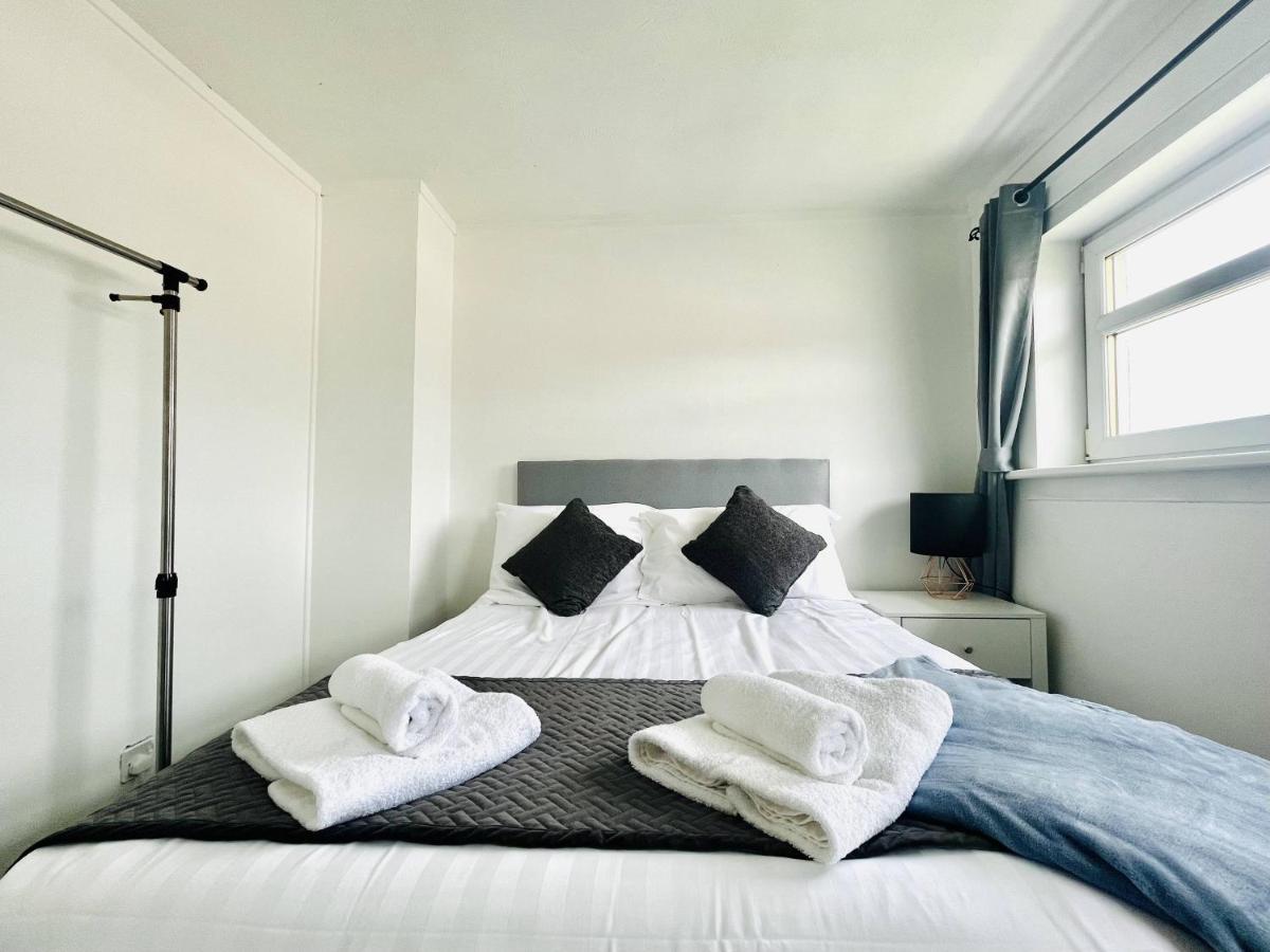 Central Hamilton House Bagian luar foto