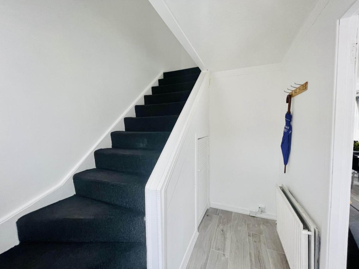 Central Hamilton House Bagian luar foto